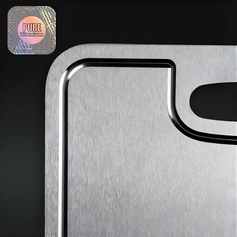 RYUTO - Titanium Cutting Board
